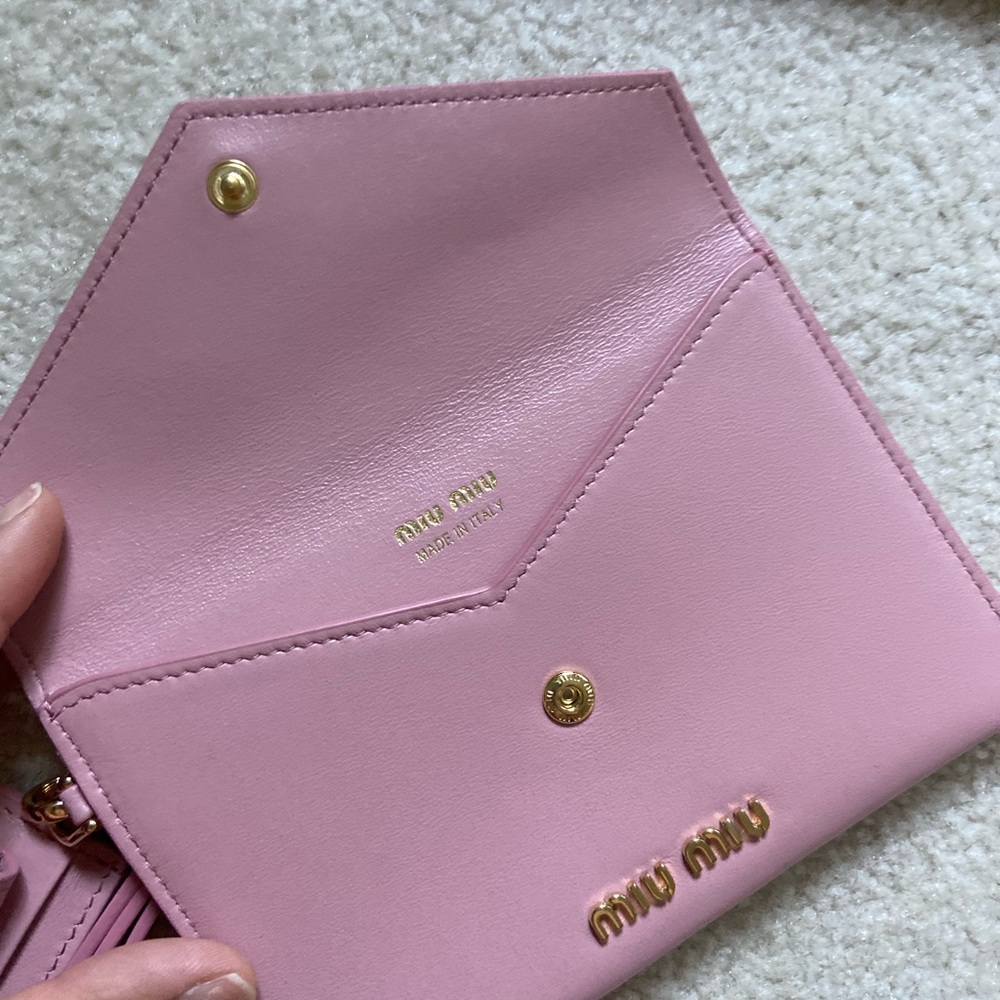 Miu Miu pink wristlet+ card case set - Picture 14 of 17